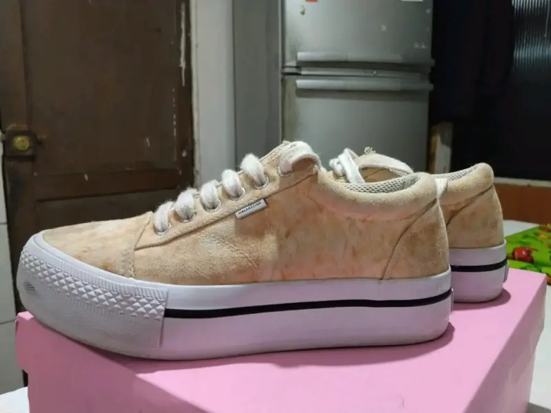 Zapatillas plataforma beige casuales - 2