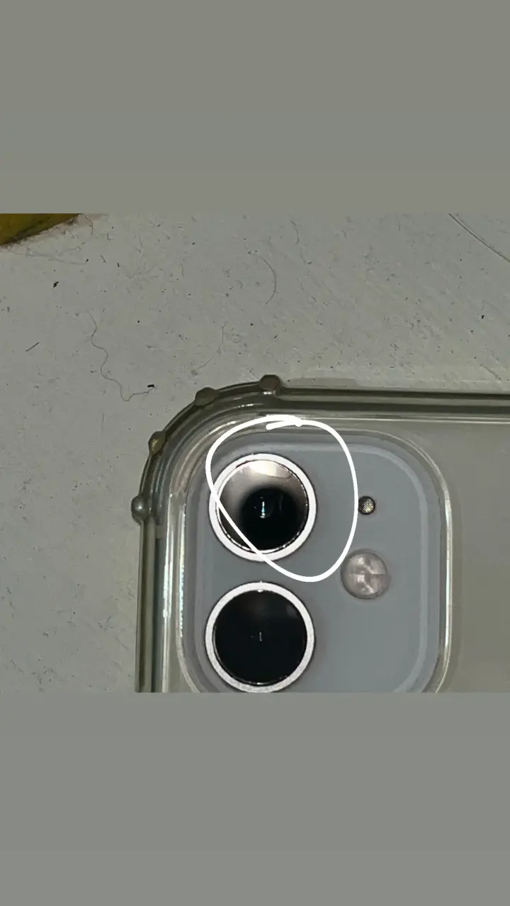 iPhone 11 blanco en buen estado - 5