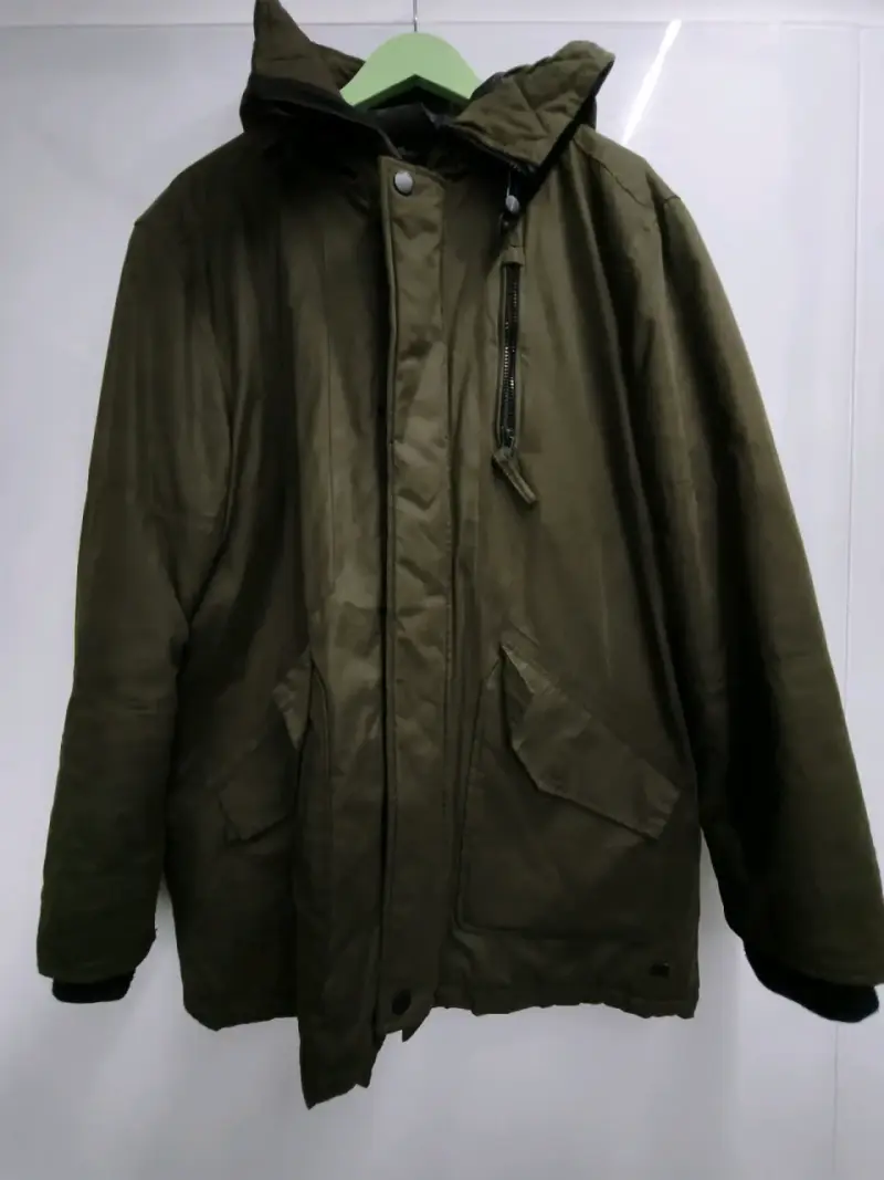Parka verde militar con capucha para hombre - 1