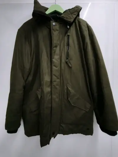 Parka verde militar con capucha para hombre - miniatura 1