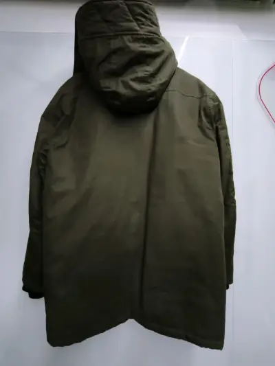 Parka verde militar con capucha para hombre - miniatura 2