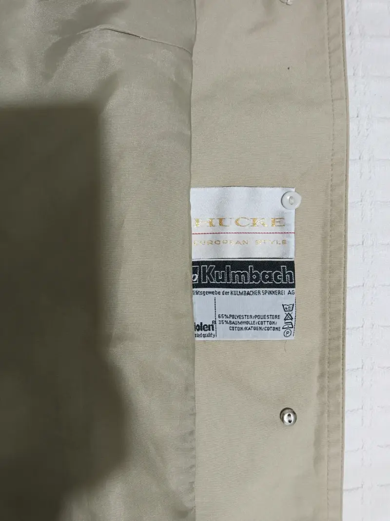Abrigo beige clásico para mujer - 4
