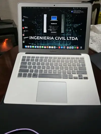 MacBook Air Apple en buen estado - miniatura 4