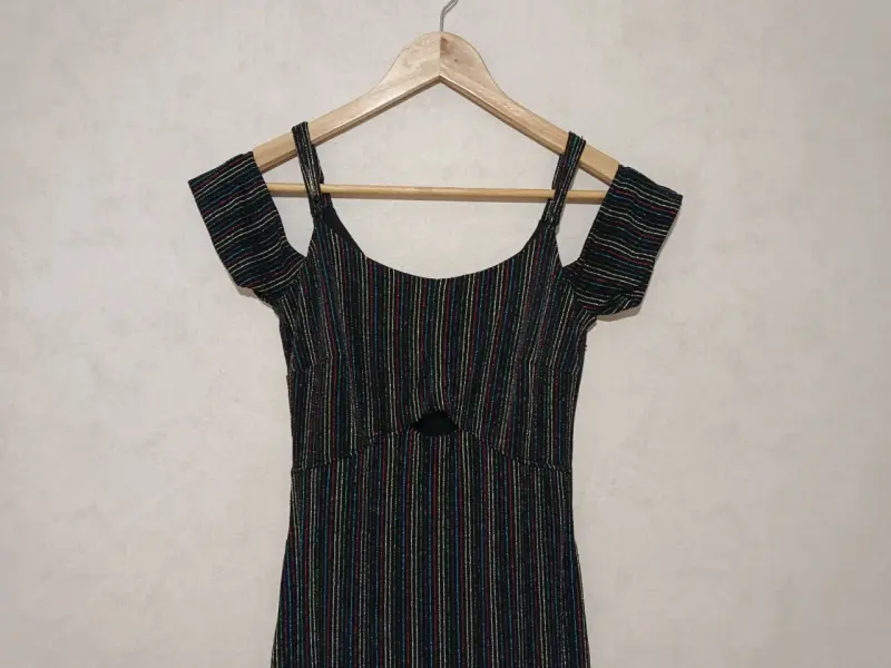 Vestido ajustado con rayas multicolor brillantes - 4