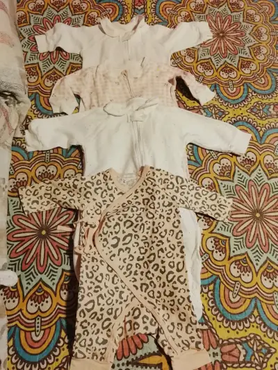 Conjunto de pijamas infantiles estampados - miniatura 3