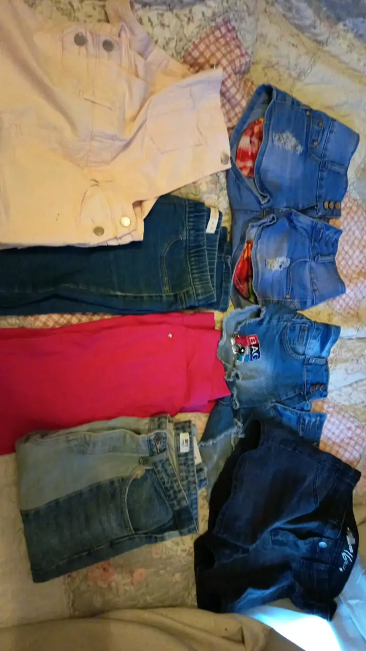 Lote de poleras estampadas niña talla 12-14 - 2