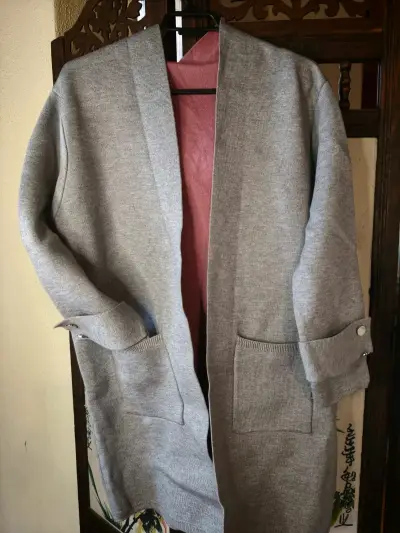 Abrigo largo de lana gris para mujer - miniatura 1