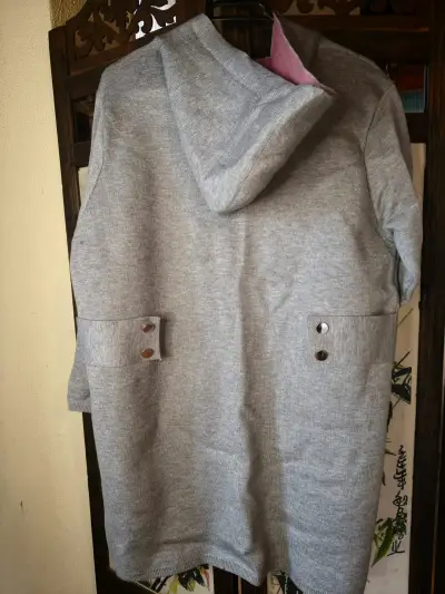 Abrigo largo de lana gris para mujer - miniatura 2