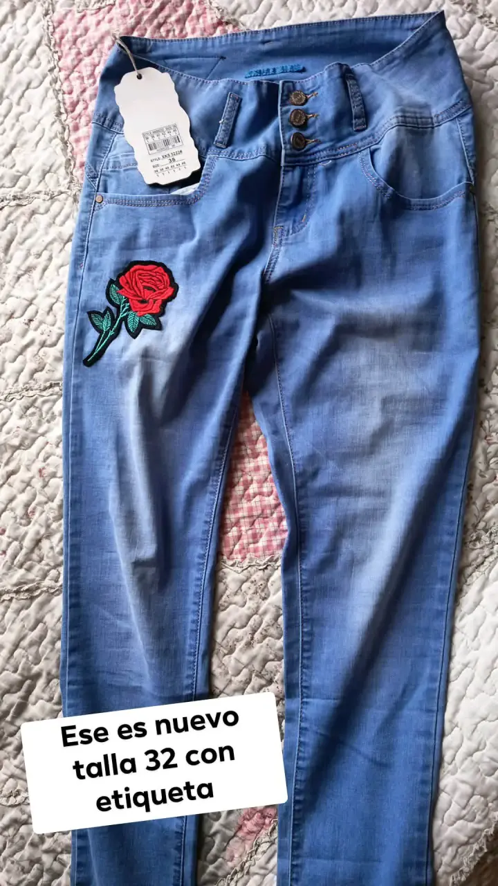 Lote de poleras y blusas de mujer - 4