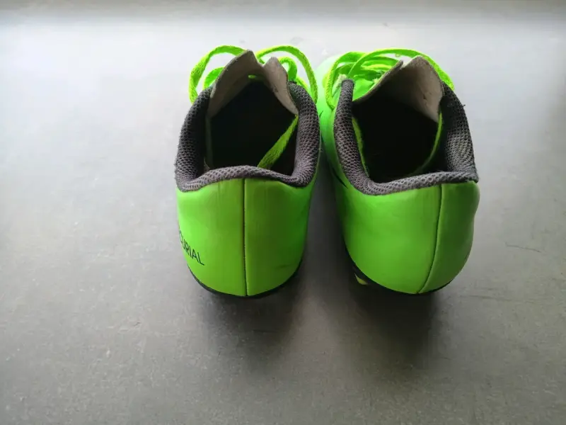 Zapatillas de fútbol Nike verdes para niños - 3