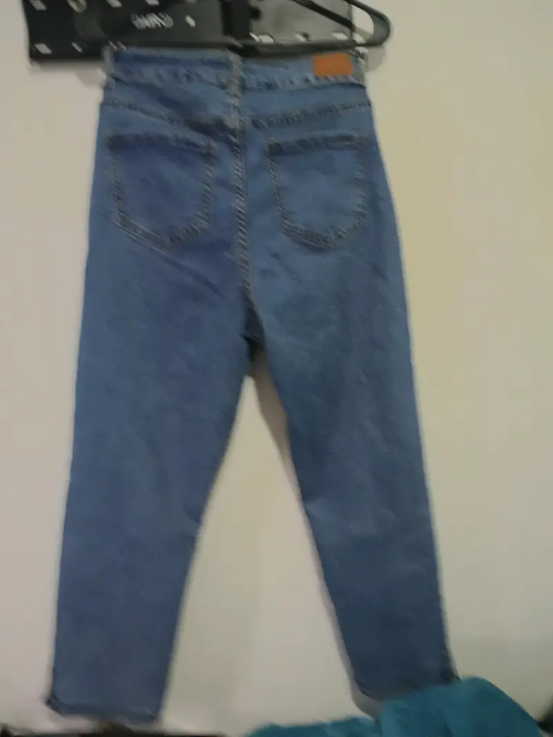 Jeans de mezclilla azul para mujer - 2