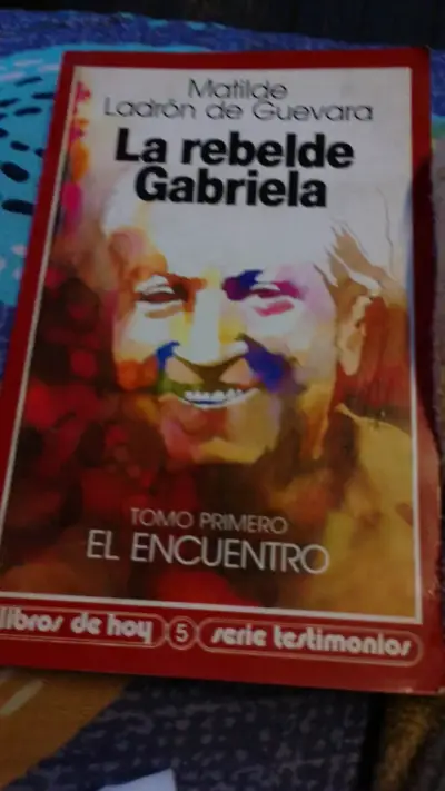 Colección de libros 'La rebelde Gabriela' de Matilde Ladrón de Guevara - miniatura 4