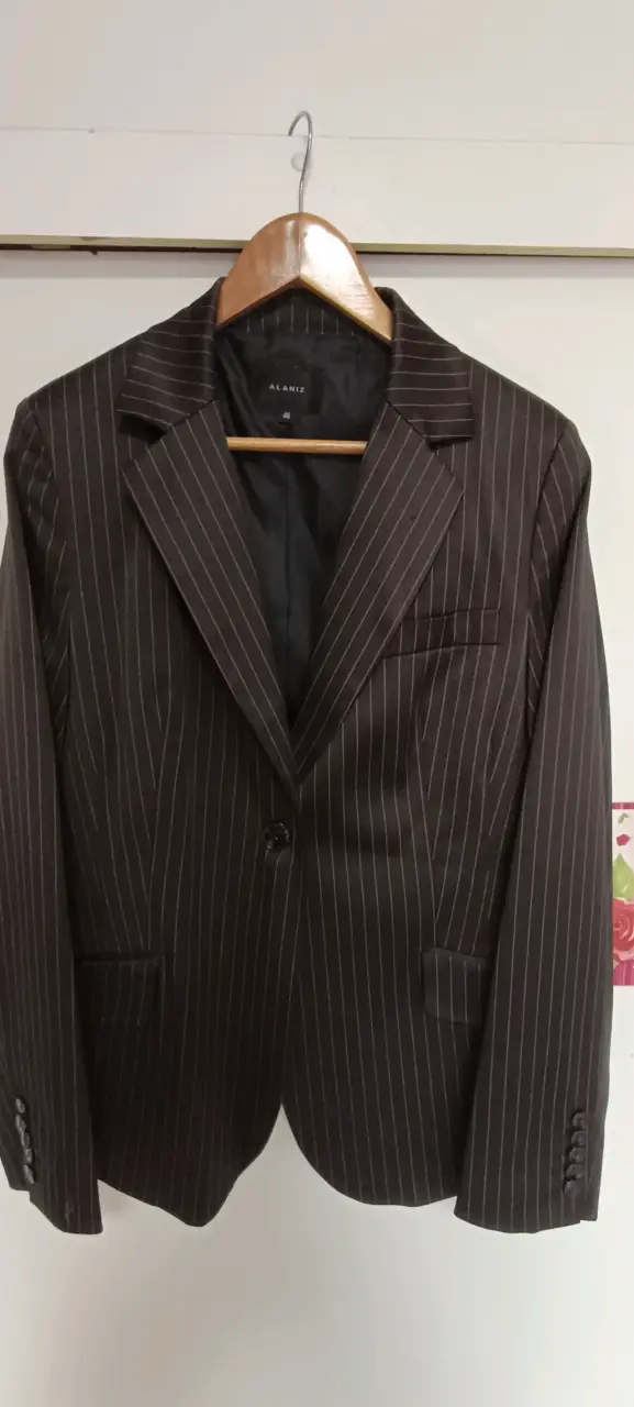 Traje Blazer de rayas mujer Alaniz talla 46 - 1