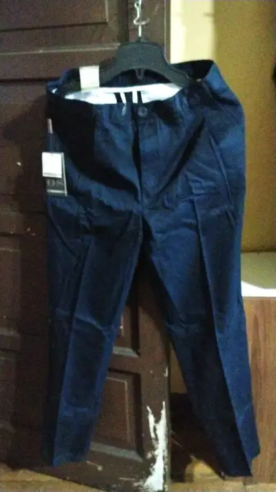 Pantalones de vestir azul marino para hombre - miniatura 1