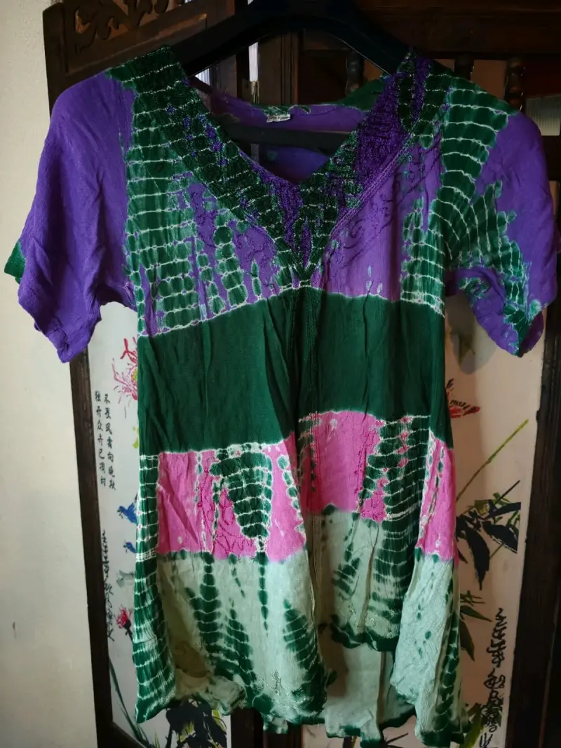 Vestido bohemio tie-dye multicolor