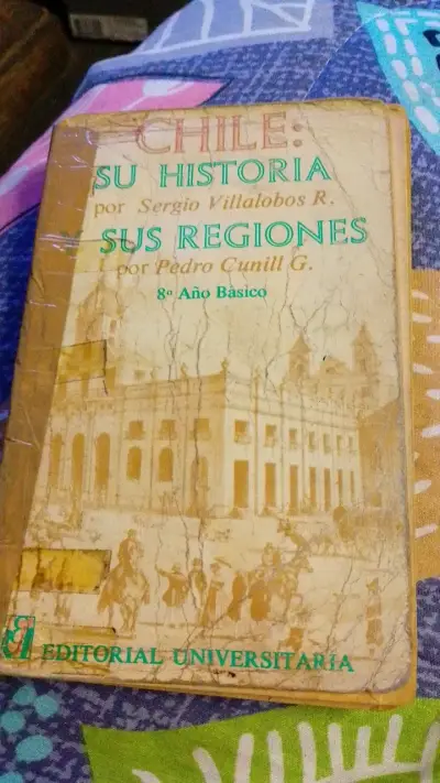 Libro Chile: Su Historia y Sus Regiones 8° Básico - miniatura 1