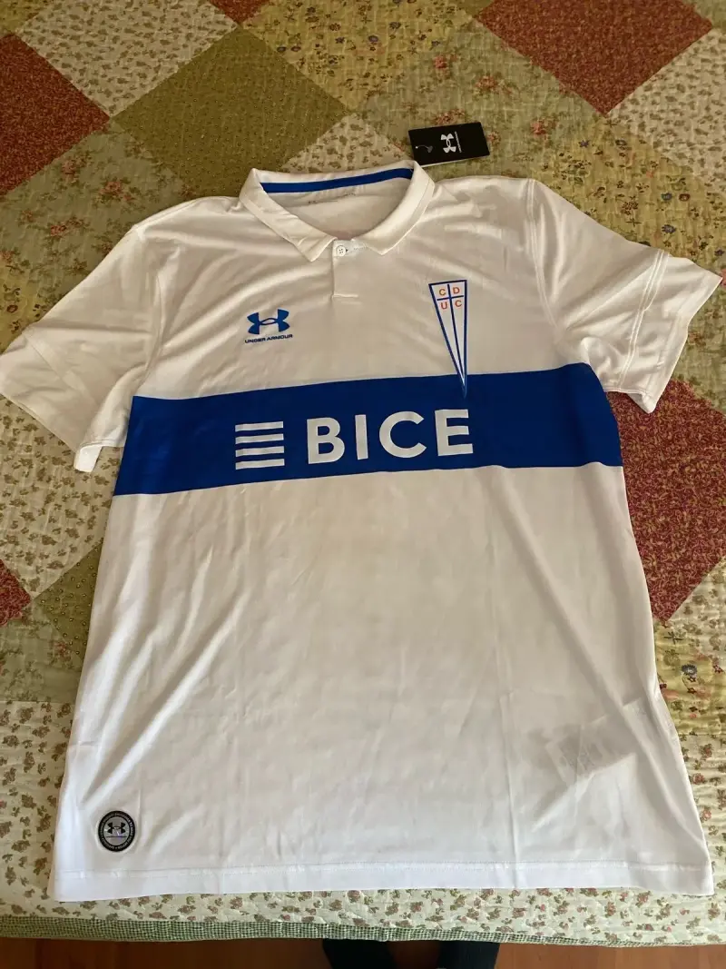 Camiseta de fútbol U. Católica Under Armou - 1