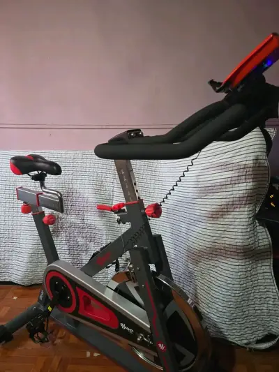 Bicicleta estática - miniatura 3