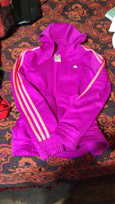 Polerón morado con capucha Adidas para mujer - miniatura 2