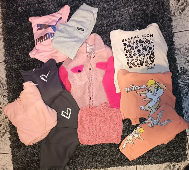 Lote de ropa infantil variada para niñas