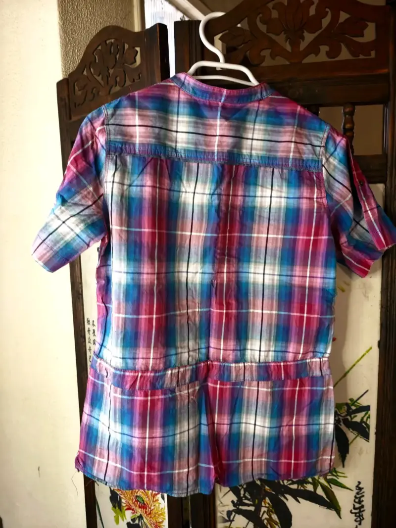 Blusa de cuadros multicolor para mujer - 2