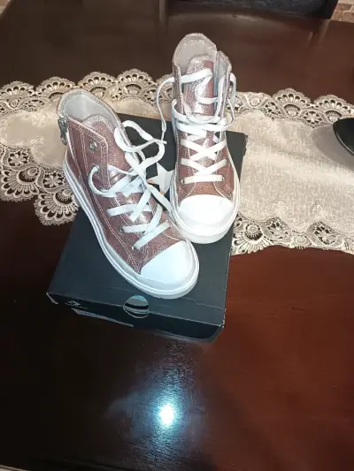 Zapatillas altas brillantes para niños - miniatura 1