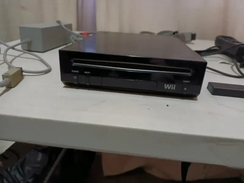 Consola Nintendo Wii con accesorios completos - 4