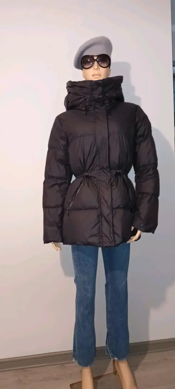 Chaqueta acolchada negra para mujer - 2