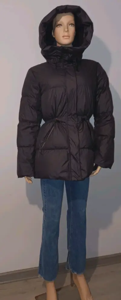 Chaqueta acolchada negra para mujer - miniatura 3
