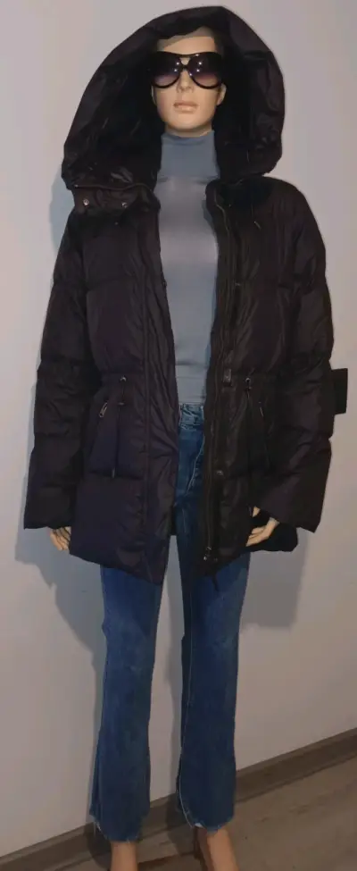 Chaqueta acolchada negra para mujer - miniatura 4