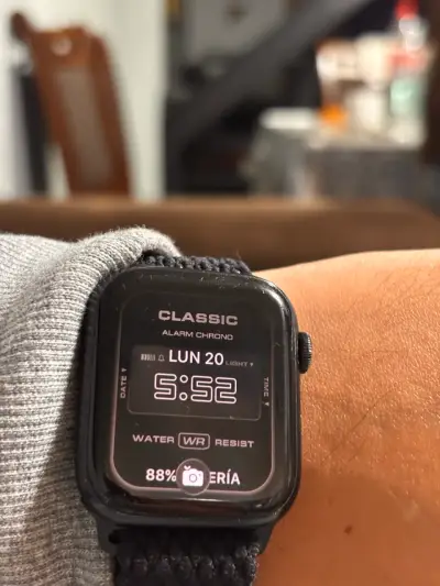 Apple Watch s7 - miniatura 1