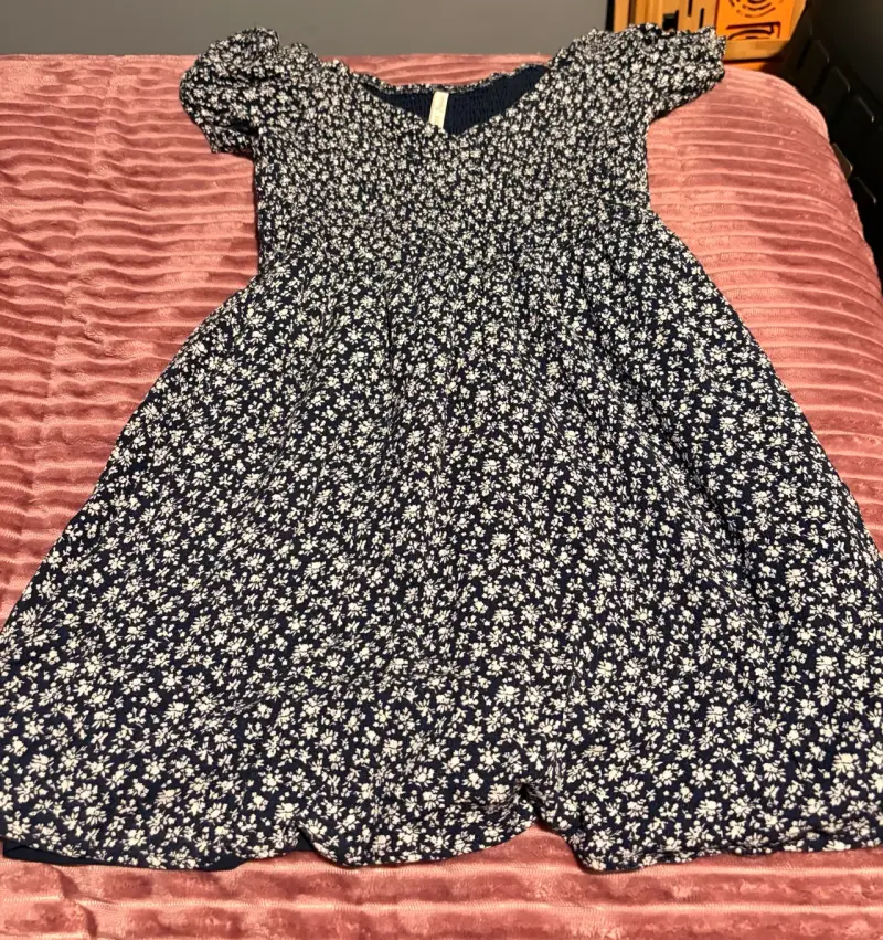 Vestido floreado azul para mujer - 1