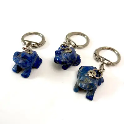 Pack 4 llaveros de piedra azul con figura de rana - miniatura 2