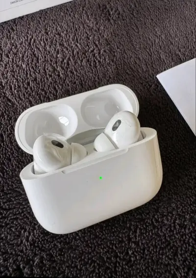 AirPods Pro 2 con estuche de carga inalámbrica - miniatura 3