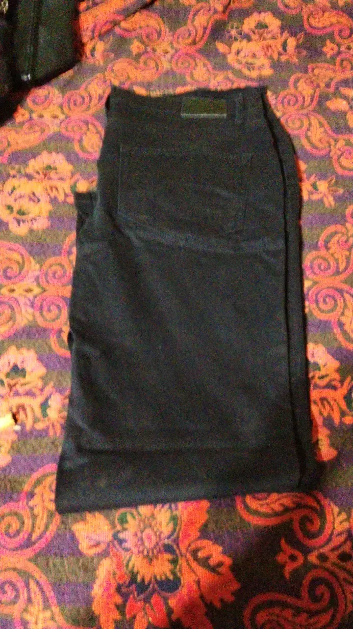 Pantalones de mezclilla azul oscuro para hombre
