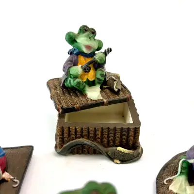 Figuras decorativas de ranas pescadoras vintage - miniatura 3