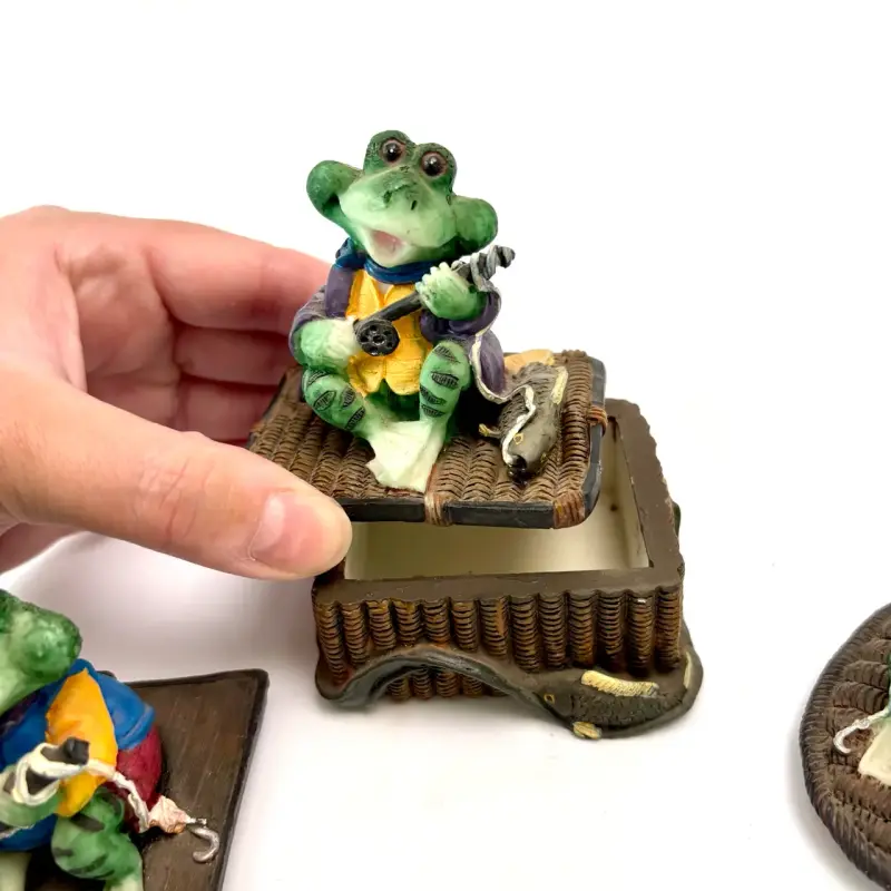 Figuras decorativas de ranas pescadoras vintage - 4