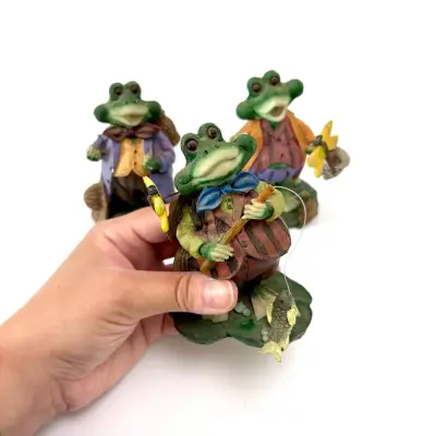 Figuras decorativas de ranas pescadoras vintage - miniatura 2