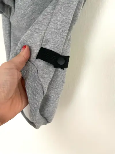 Polerón para perro con bolso reflectante gris - miniatura 5