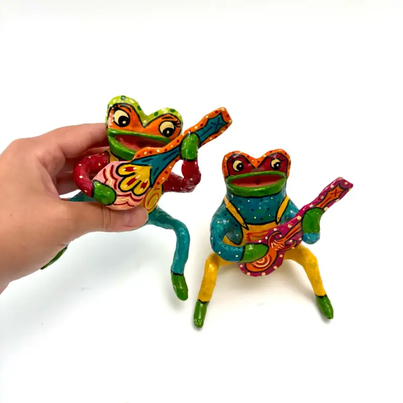 Figuras Decorativas de Ranas con Guitarra vintage - 2