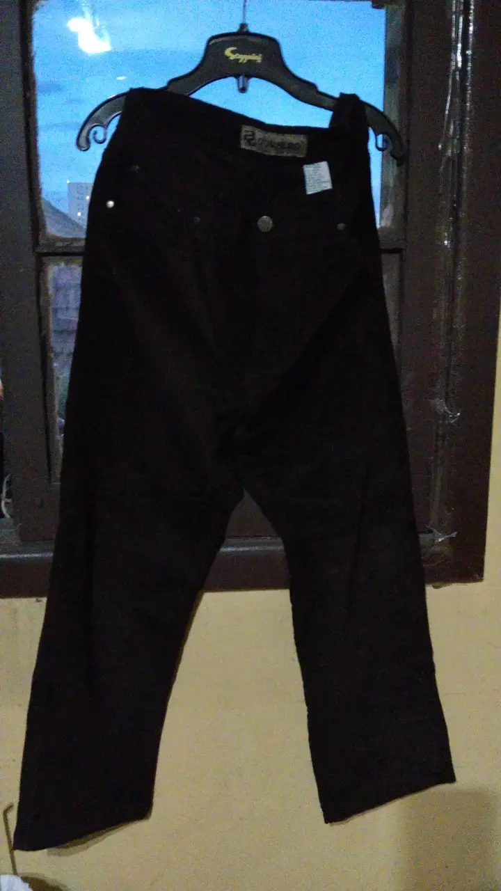 Pantalones de cotele cafe para hombre