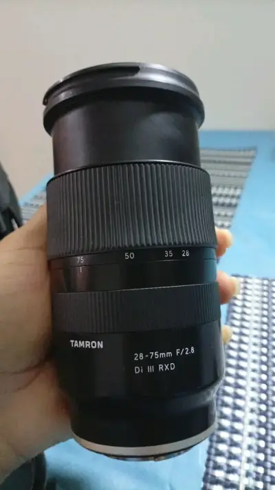 Lente Tamron 28-75mm F/2.8 Di III RXD para cámaras - miniatura 3