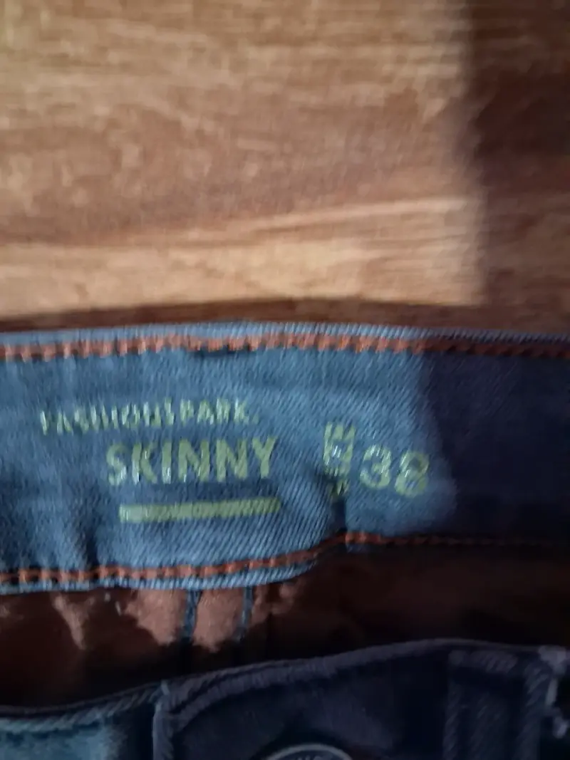 Jeans de mezclilla azul solo a $3.500, poco uso - 4