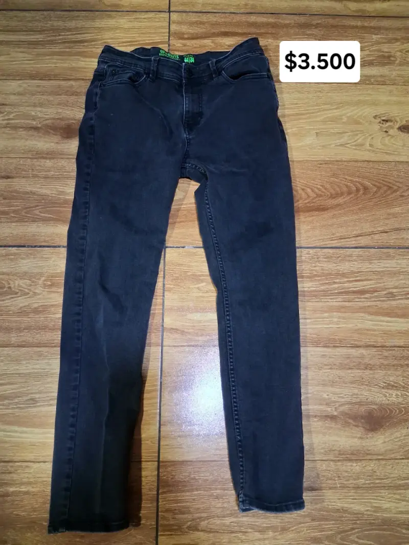 Jeans de mezclilla azul solo a $3.500, poco uso - 5