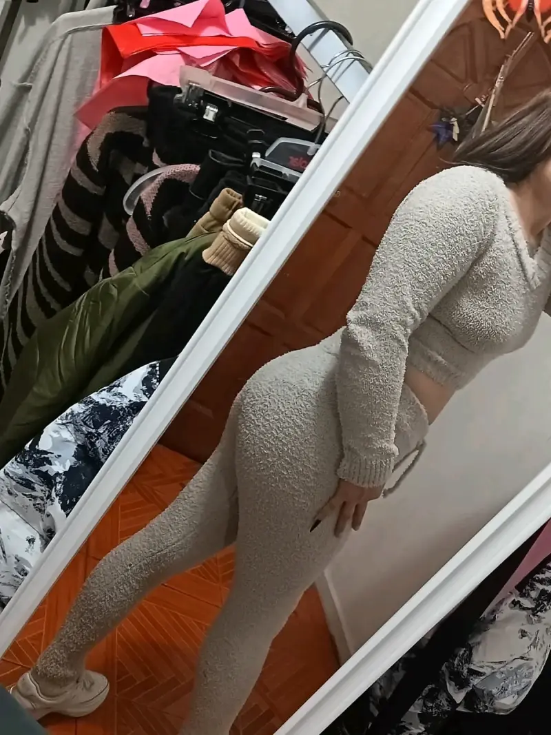 Conjunto de ropa de invierno para mujer en color gris - 2