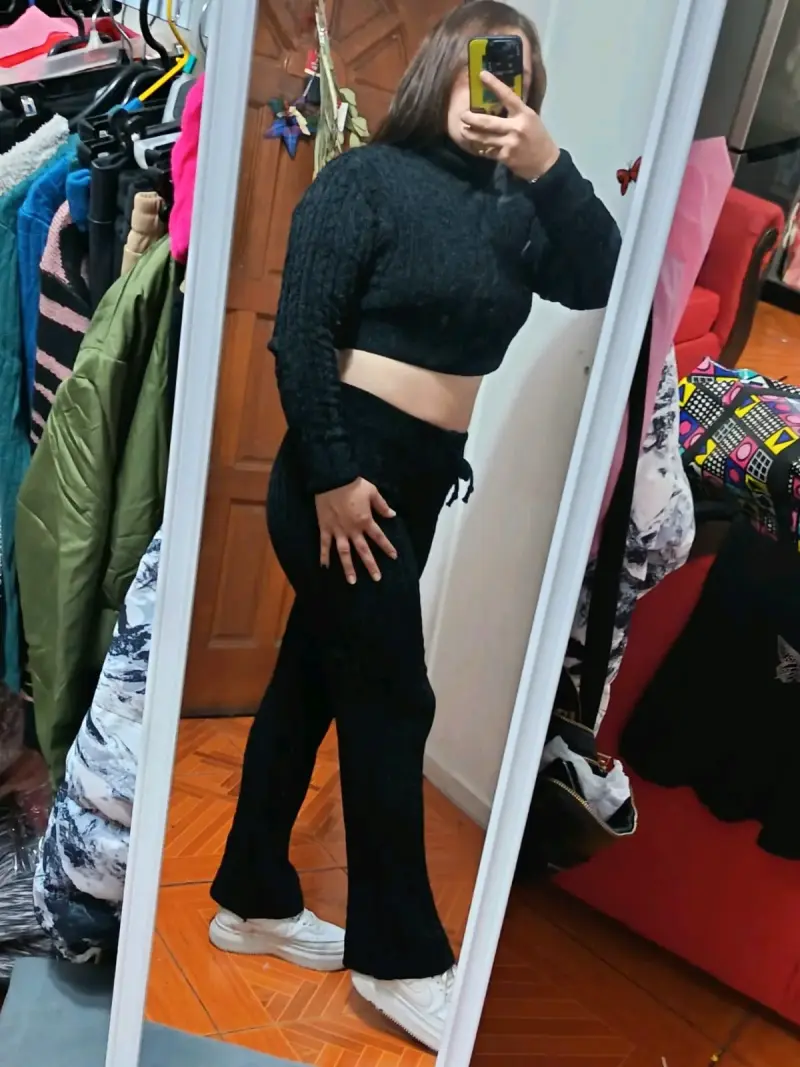 Conjunto de cheñil negro