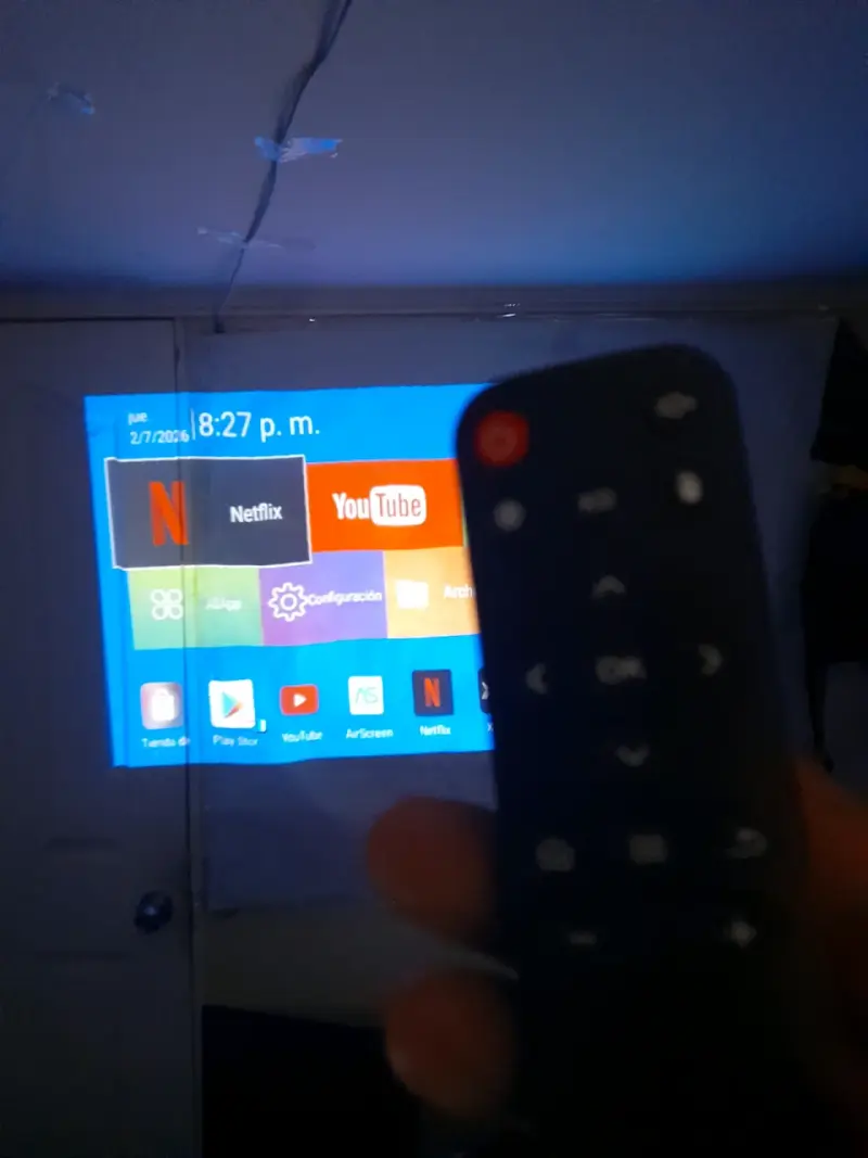 Proyector portátil LED blanco - 5