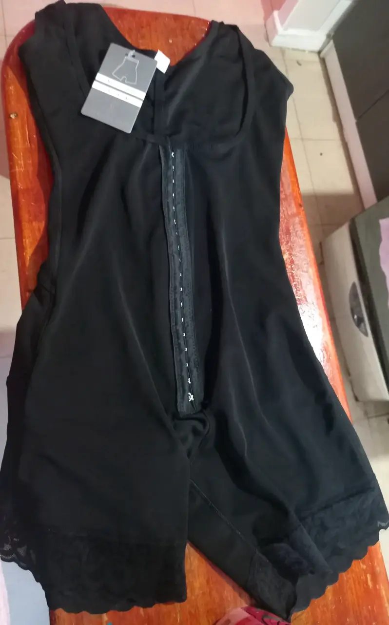 Faja reductora negra talla L/XL con cierre frontal - 2