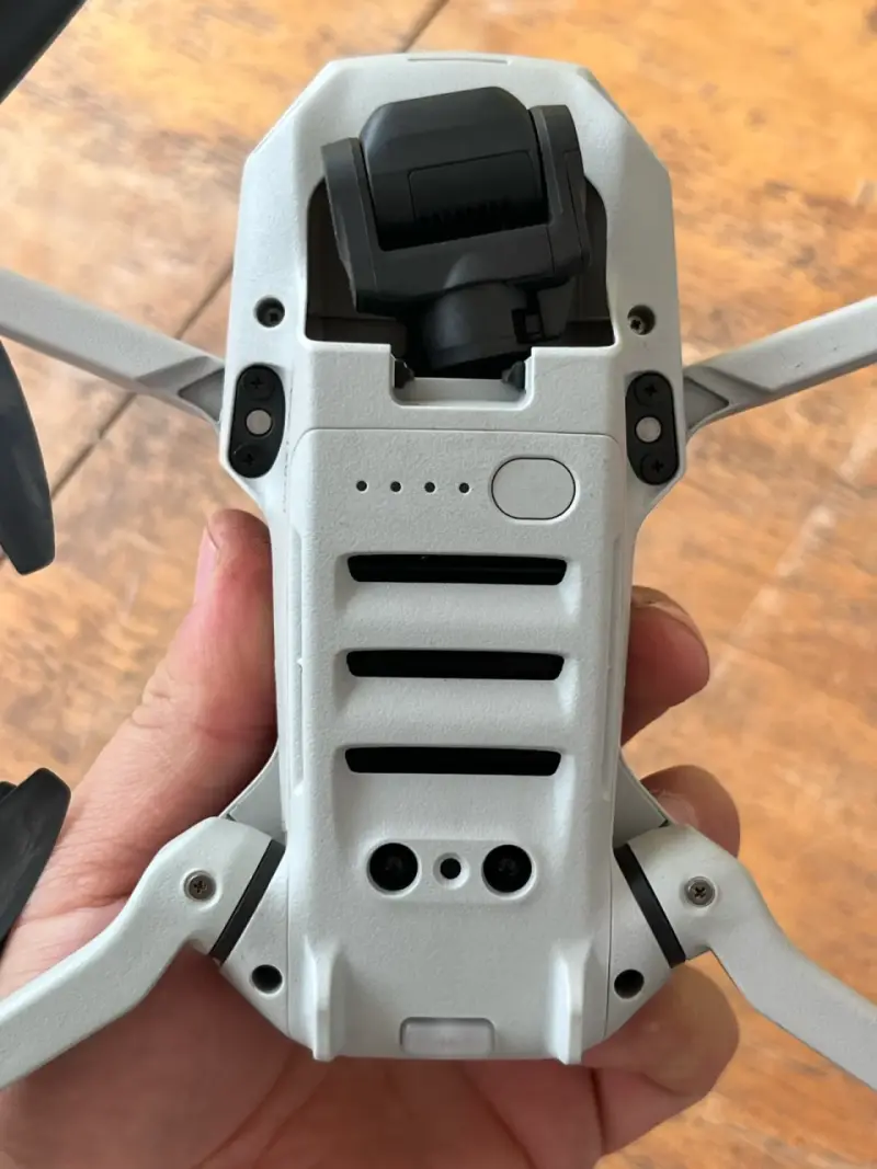 Drone DJI Mini 2 con accesorios y baterías adicionales - 5