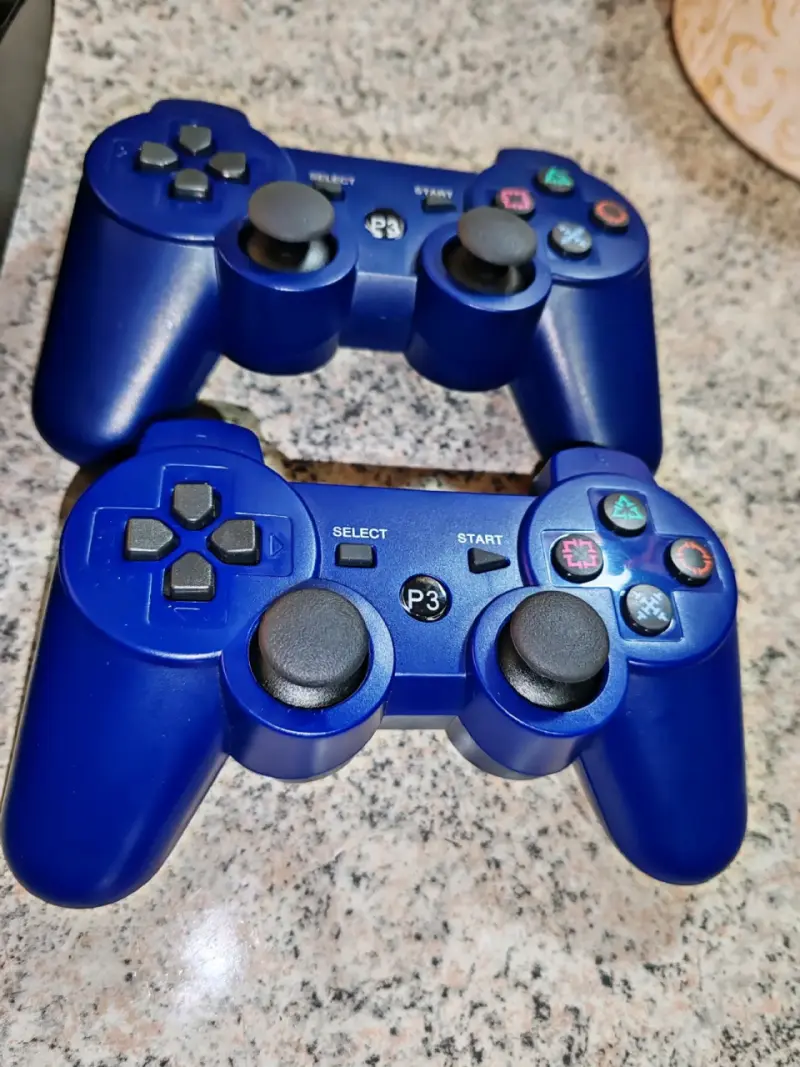 Consola PS3 Con 57 Juegos + Controles y Cables - 3